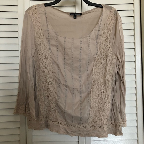 Ladies tops - Picture 1 of 2